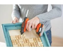 BLACK & DECKER BDCGG12S1-QW Pistolet à Colle Sans Fil - 12 V - 1,5 Ah - 28m De Surface Collée En 1 Batterie - 1 Batterie - 4 Bâtons De Colle -Pistolet à colle Soldes 34598958 4