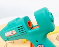 GroupM Pistolet à Colle Thermofusible, Interrupteur De Ruban Rapide, Manuel De Ménage De 7 Mm (20 W Blanc) -Pistolet à colle Soldes 47812543 2