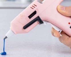 REGALI Pistolet à Colle Chaude Sans Fil, Kit De Pistolet à Colle à Préchauffage Rapide Avec 20 Mini Bâtons De Pistolet à Colle De Qualité Supérieure, Pistolet à Colle Thermofusible à Mise Hors Tension Intelligente (bleu) 9 REGALI Pistolet à Colle Chaude Sans Fil, Kit De Pistolet à Colle à Préchauffage Rapide Avec 20 Mini Bâtons De Pistolet à Colle De Qualité Supérieure, Pistolet à Colle Thermofusible à Mise Hors Tension Intelligente (bleu) -Pistolet à colle Soldes 65120762 5